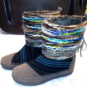 TOMS 7.5 Wmns Nepal Fashion Boots Dk Grey Suede/Textile Mix Great Condition